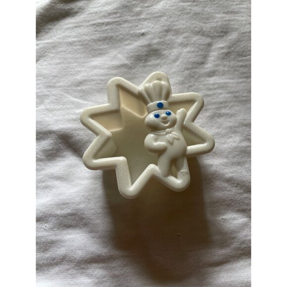 Pillsbury Doughboy Cookie Cutters Set Of 4 Shapes Heart Moon Star Diamond White - Picture 5 of 6